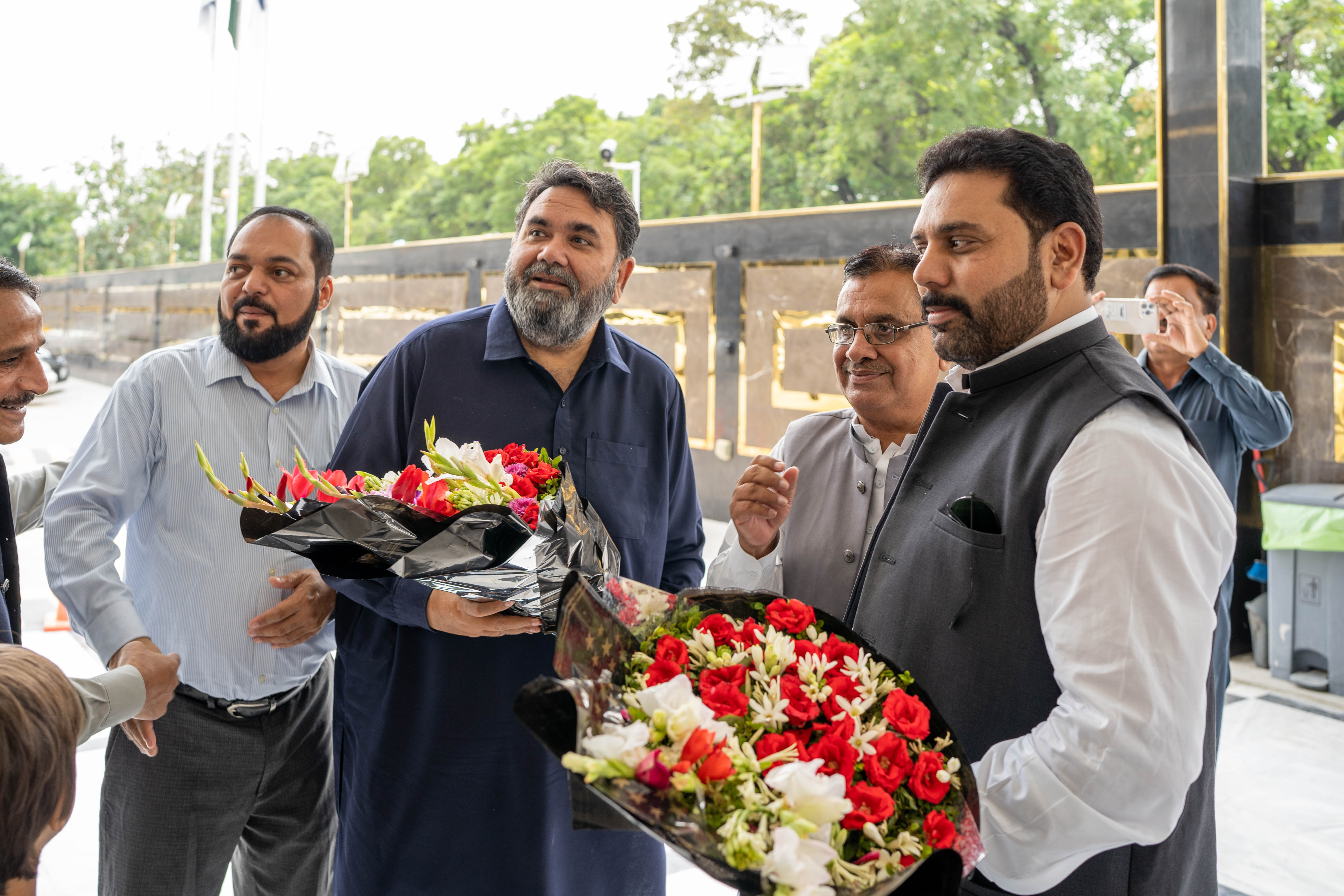 EPR News Gallery | EPR Officials Warmely Welcome Honorable Senator Rana Mahmood-Ul-Hassan in EPR Launching